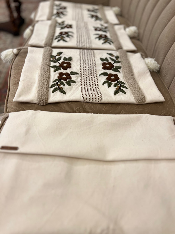 کوسن دستدوز